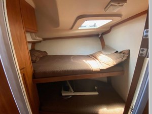 1998 Luhrs 380 Convertible 17 18