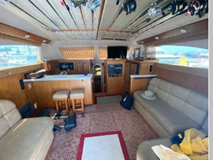 1998 Luhrs 380 Convertible 30 31