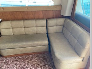 1998 Luhrs 380 Convertible 31 32