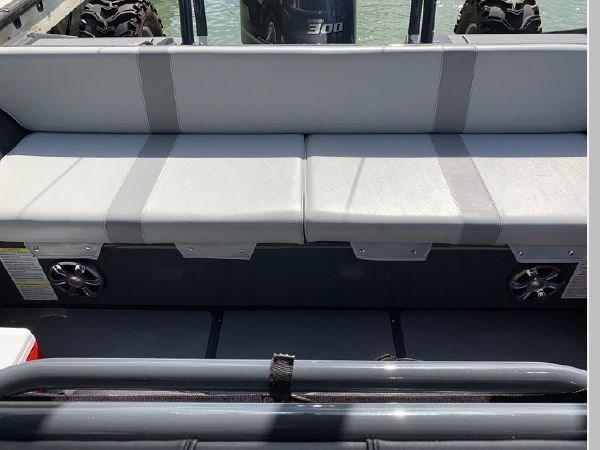 Transom Seating