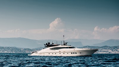yacht-bagheera-profile-01