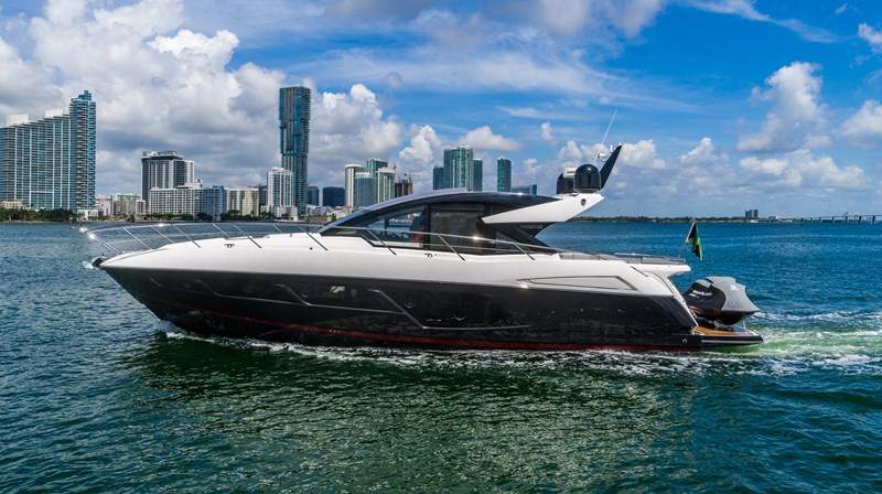 14_2019 57ft Sunseeker Predator