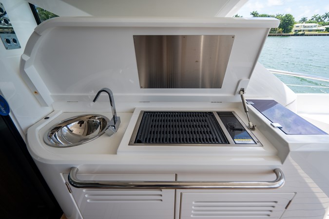 24_2019 57ft Sunseeker Predator