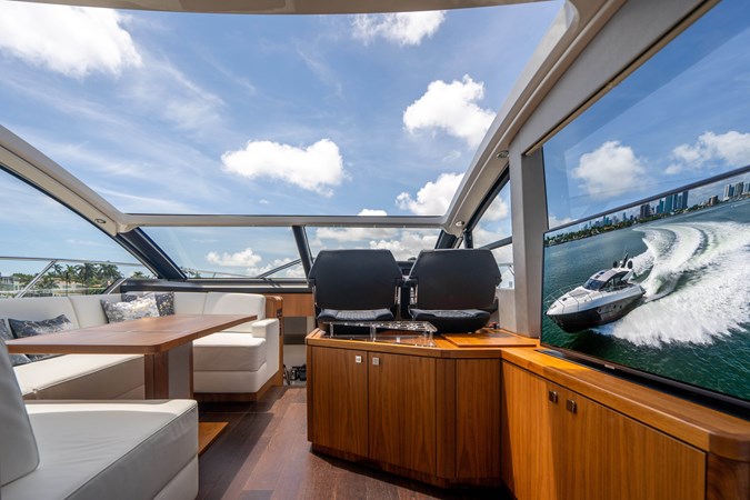 55_2019 57ft Sunseeker Predator