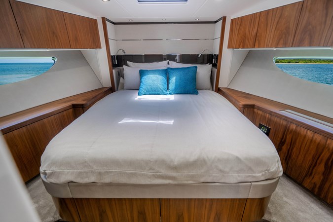 71_2019 57ft Sunseeker Predator