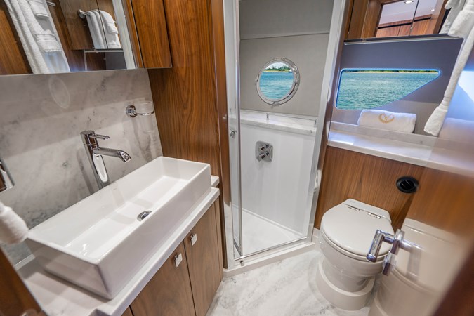 75_2019 57ft Sunseeker Predator