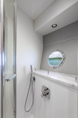 76_2019 57ft Sunseeker Predator