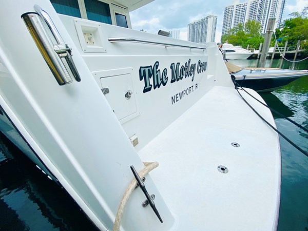 25_2003 57ft Navigator THE MOTLEY CREW