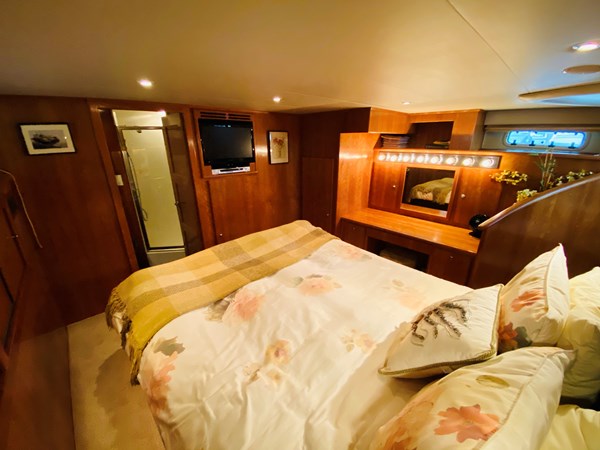 69_2003 57ft Navigator THE MOTLEY CREW