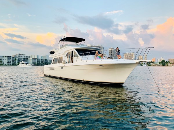 106_2003 57ft Navigator THE MOTLEY CREW