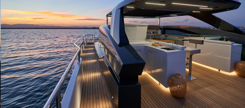 17_2020 100ft Astondoa 100 Century