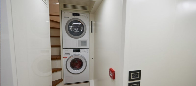 59_2020 100ft Astondoa 100 Century