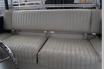 1991 Boston Whaler 27 Offshore 12 13