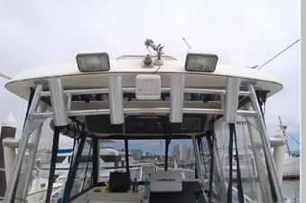 1991 Boston Whaler 27 Offshore 22 23