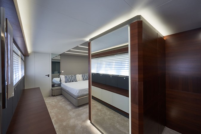 20_2020 80ft Astondoa 80 Flybridge