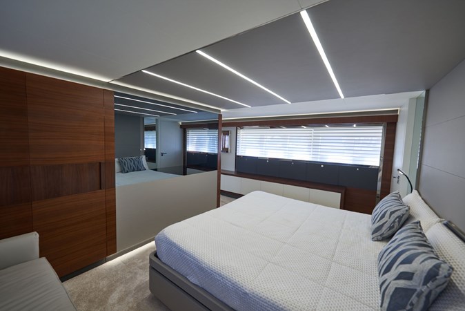 22_2020 80ft Astondoa 80 Flybridge