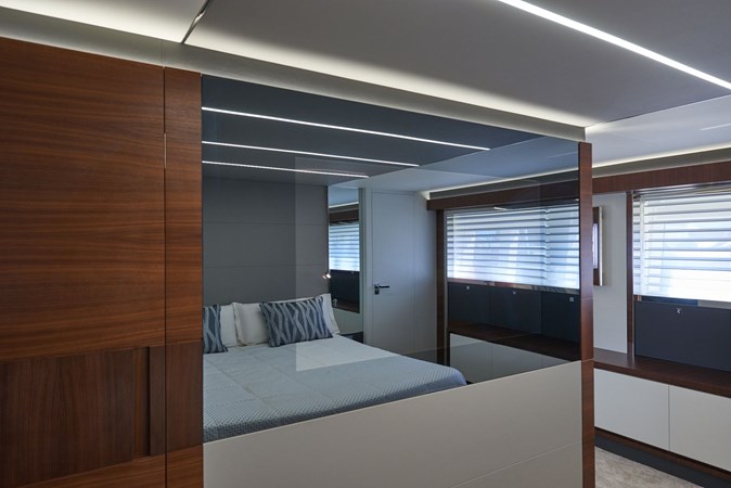 27_2020 80ft Astondoa 80 Flybridge