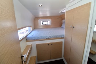 EIGHT DIRECTIONS 13 Stbd Aft Cabin 