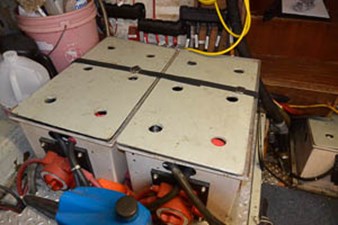 Fruition 47 46 Start Batteries box