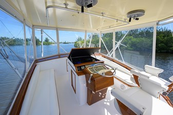 Last Chance 17 Flybridge Helm