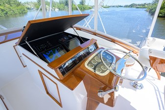 Last Chance 24 Helm/Electronics