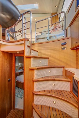 52-2010-Sunseeker-Predator-26