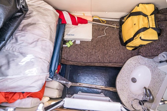 52-2010-Sunseeker-Predator-14