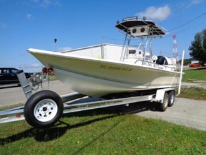 Sea Pro SV2400CC Bay Boat 1 2