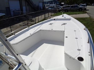 Sea Pro SV2400CC Bay Boat 6 7
