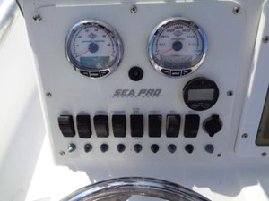 Sea Pro SV2400CC Bay Boat 14 15