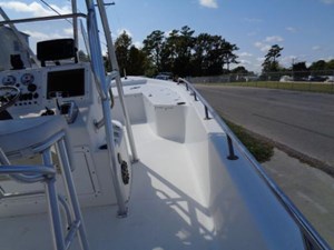 Sea Pro SV2400CC Bay Boat 18 19