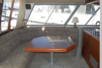 1989 Bayliner 4588 Pilothouse 11 12