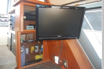 1989 Bayliner 4588 Pilothouse 13 14