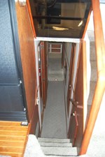 1989 Bayliner 4588 Pilothouse 21 22
