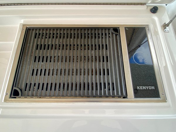 45_2018 66ft Azimut Flybridge SEARENITY II