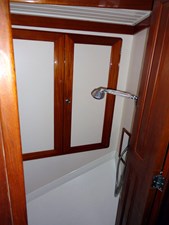 LA DIFFERENCE 11 Guest Shower 