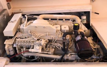 1977 30’ Chris Craft Commander Sport MG 18 A19AE6EC-443F-40B5-A65F-7E2223BDB518