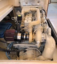 1977 30’ Chris Craft Commander Sport MG 21 FED4D5E0-0E53-497F-97AA-F888F7241723