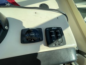 1977 30’ Chris Craft Commander Sport MG 12 A4F71E4F-2649-484D-A6C7-1FC9ECBC385F