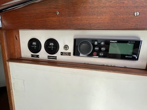 1977 30’ Chris Craft Commander Sport MG 15 7D2EE5CB-C341-4EB0-801E-31D49F51ACC0