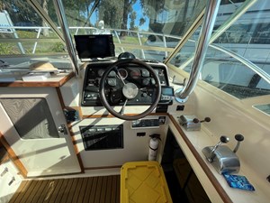 1977 30’ Chris Craft Commander Sport MG 10 10DD0C33-53DB-4301-843B-E9A4CC1AE397