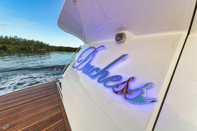 19_2017 57ft Sunseeker Predator