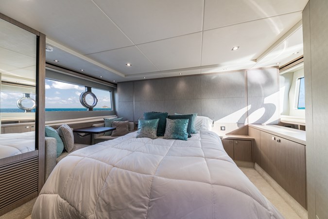 40_2017 57ft Sunseeker Predator