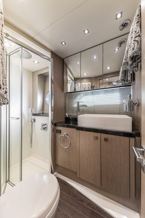 45_2017 57ft Sunseeker Predator