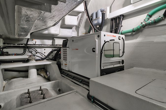 58_2017 57ft Sunseeker Predator