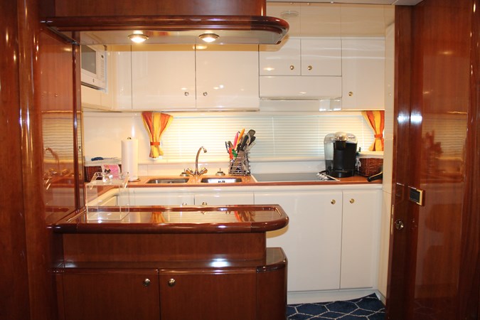 18_2000 74ft Baia MAGNIFICA