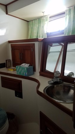 28__1988 53ft Defever 53 POC HIS AND HERS