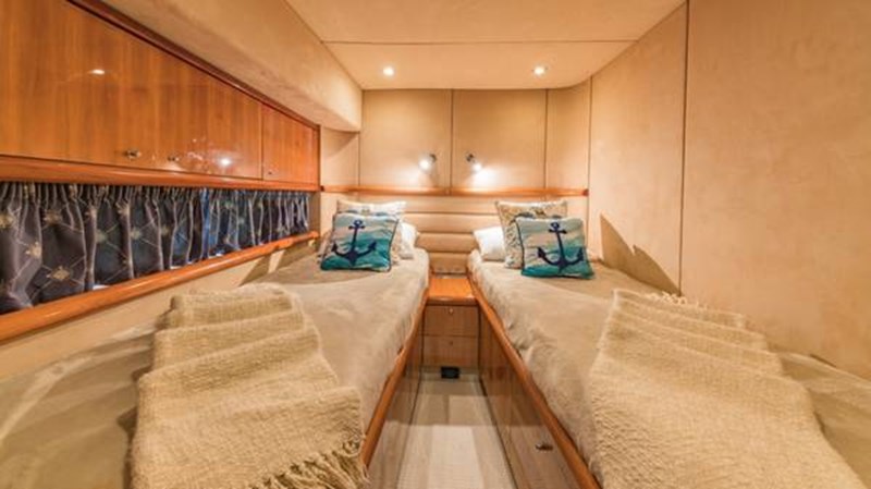 16_2004 64ft Sunseeker Manhattan