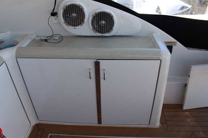 14_2000 44ft Carver Trojan 440 Express BLESSED