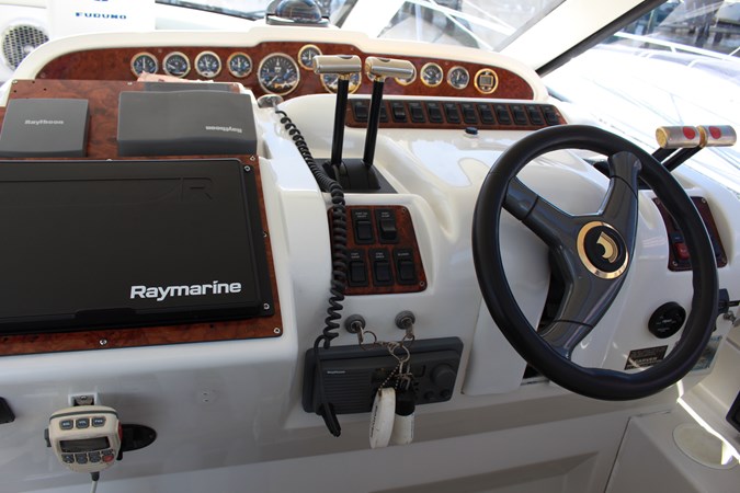 18_2000 44ft Carver Trojan 440 Express BLESSED